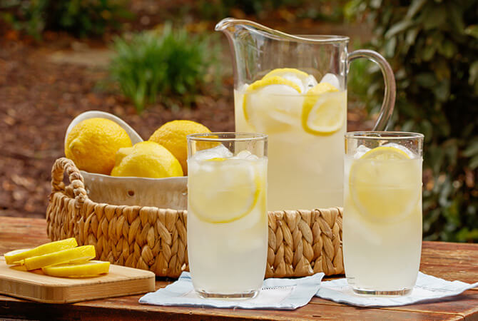 Summer Sipper Logo